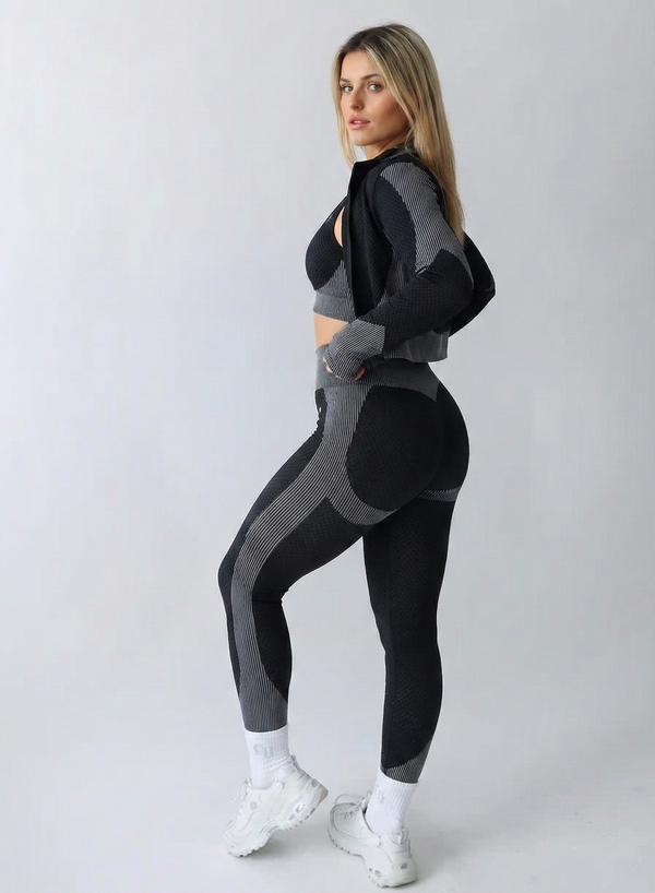 Trinity Seamless 3-Piece Set (Bra + Crop + Leggings)